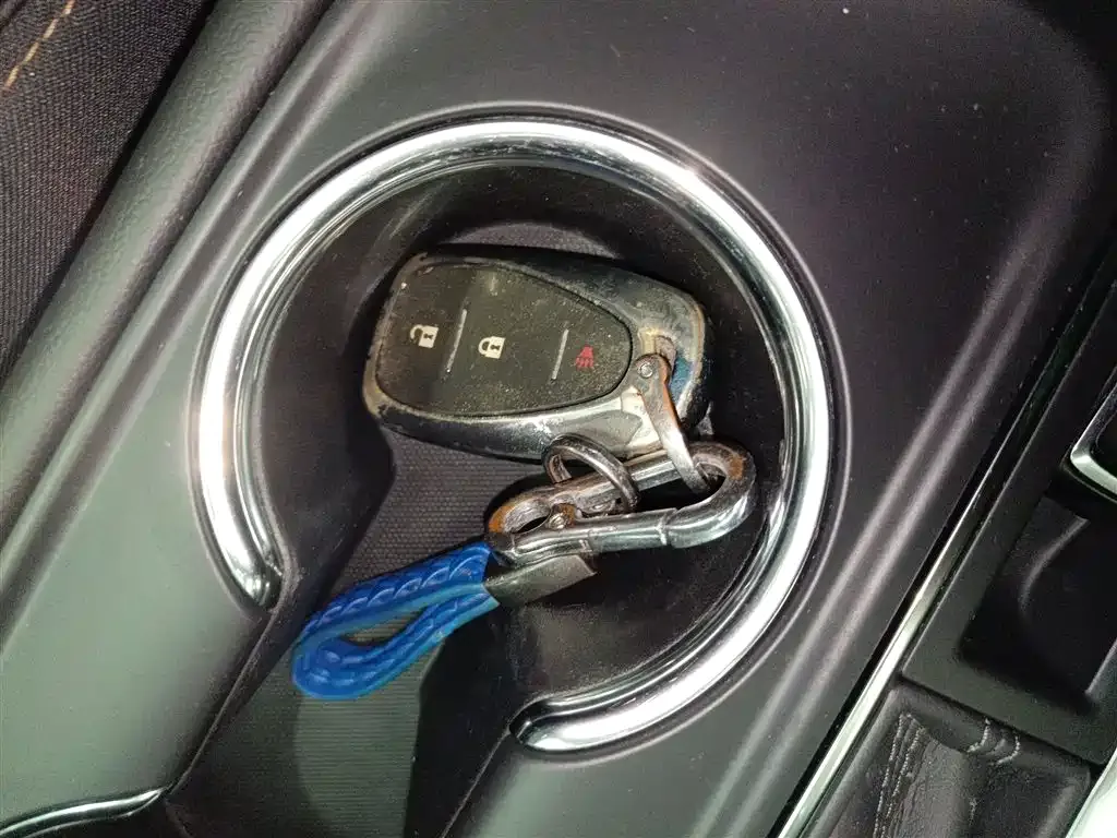 Chevrolet Equinox 2023 из CN, фото 10