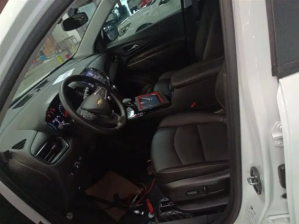 Chevrolet Equinox 2023 из CN, фото 6