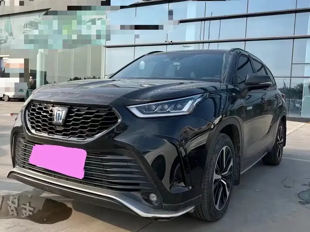 Toyota Crown Kluger 2022 из CN, фото 1
