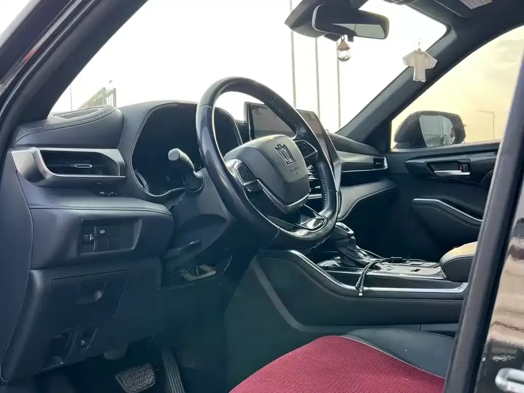 Toyota Crown Kluger 2022 из CN, фото 8