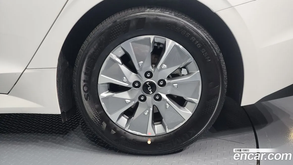 Kia K5 2025 из KR, фото 5