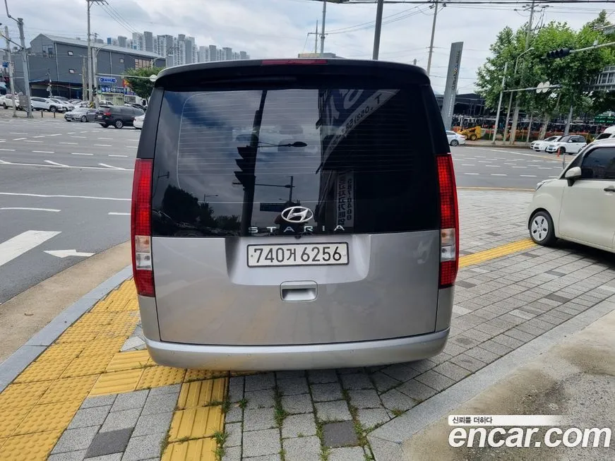 Hyundai Staria 2023 из KR, фото 4