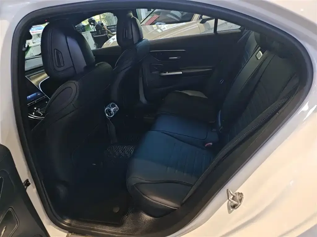 Mercedes-Benz C-Class 2023 из CN, фото 9