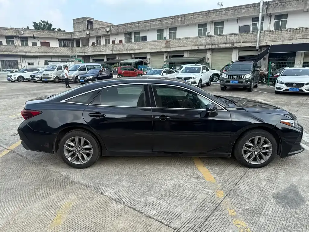 Toyota Avalon 2021 из CN, фото 4