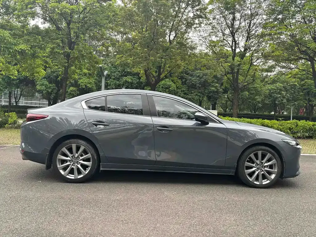 Mazda 3 Axela 2021 из CN, фото 3