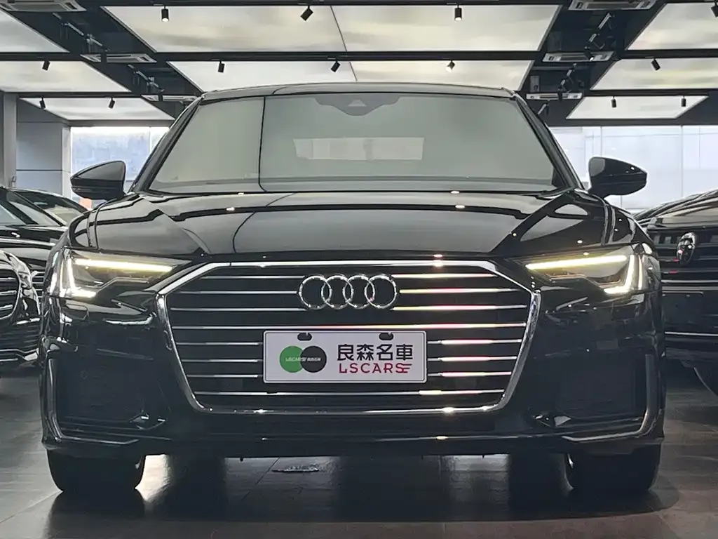 Audi A6L — фото 2