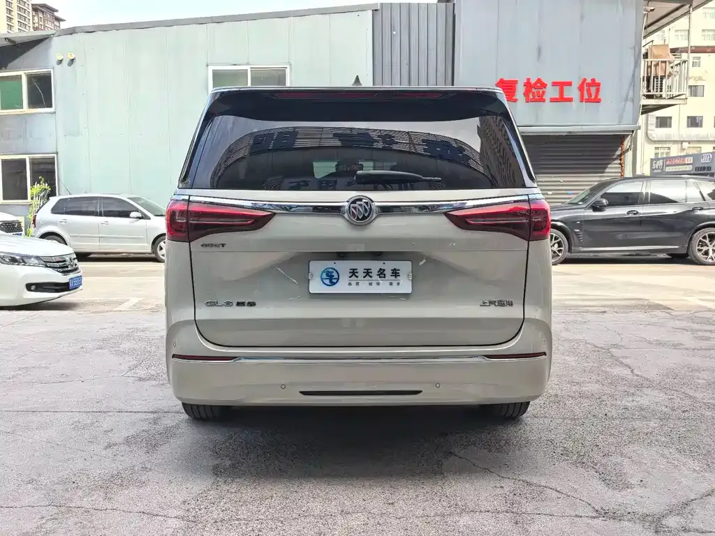 Buick GL8 2023 из CN, фото 4