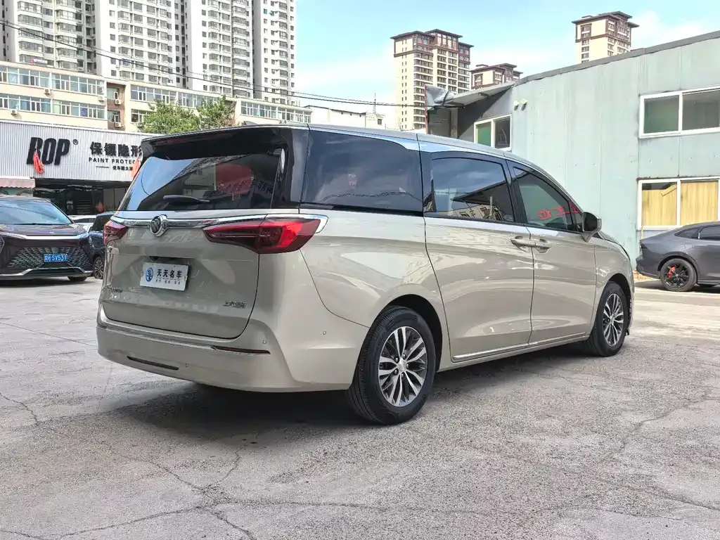 Buick GL8 2023 из CN, фото 5