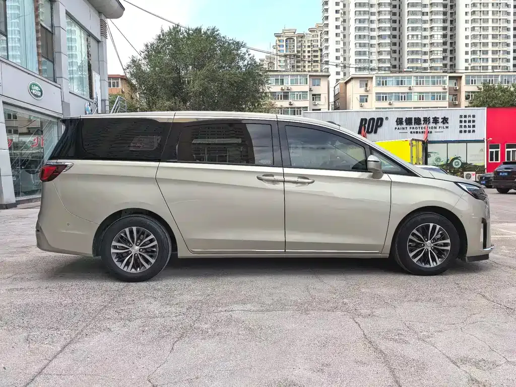 Buick GL8 2023 из CN, фото 6