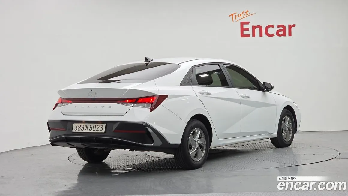 Hyundai AVANTE 2024 из KR, фото 2