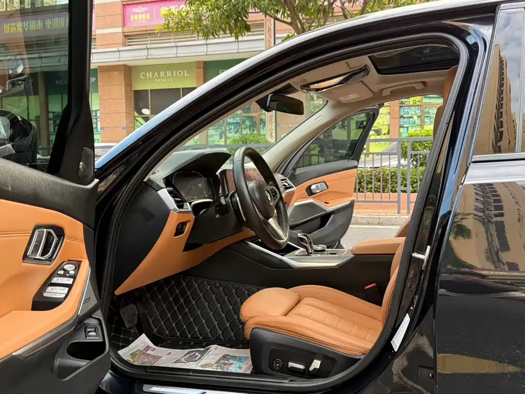 BMW 3 Series 2021 из CN, фото 7
