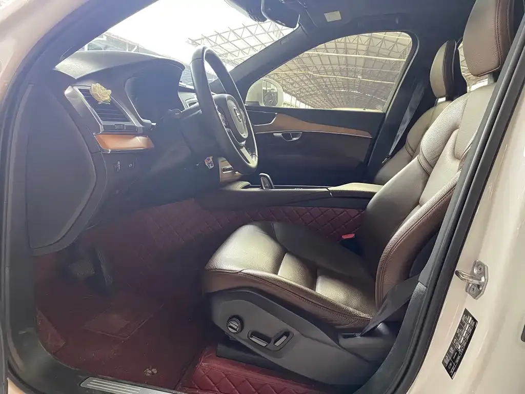 Volvo XC90 2021 из CN, фото 2