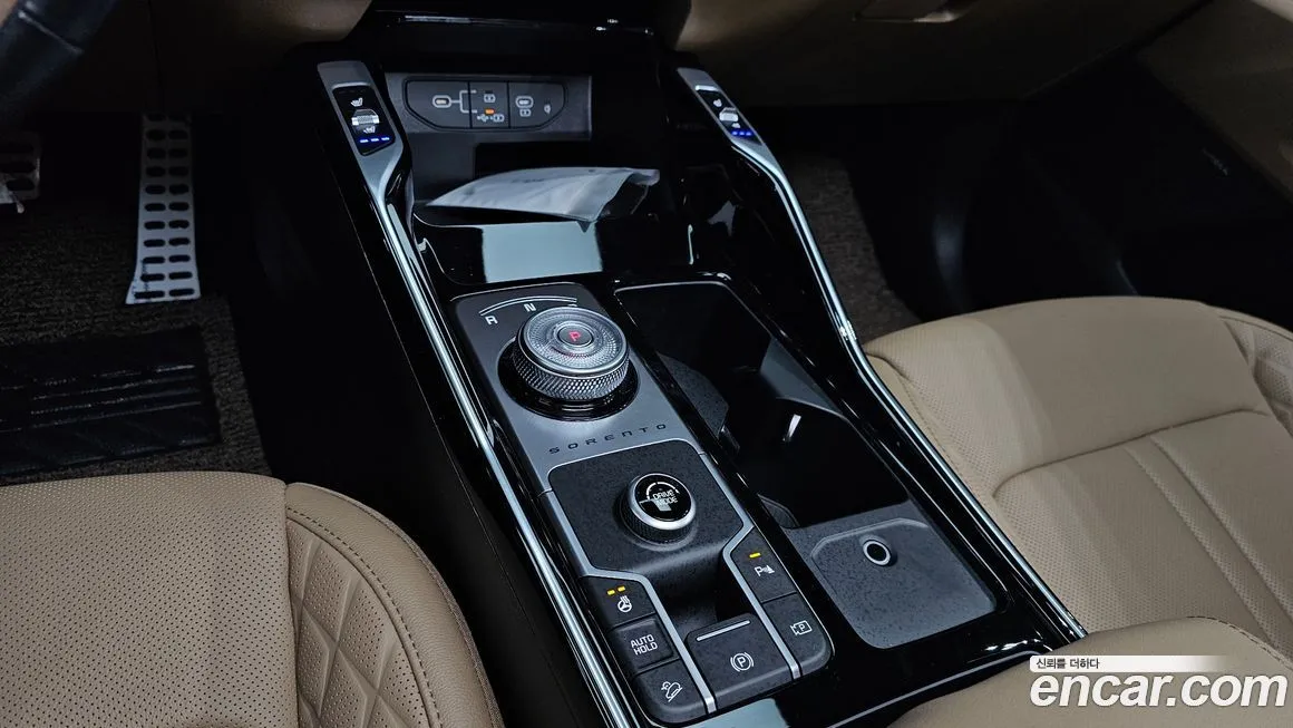 Kia Sorento — фото 9