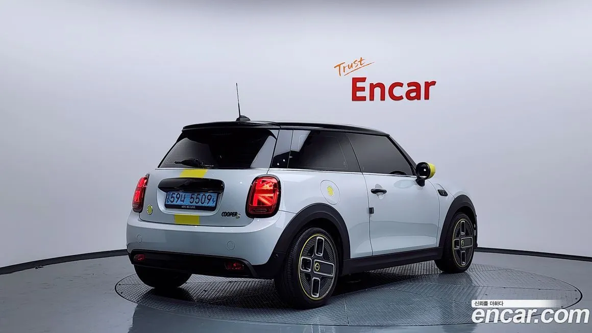 Mini Cooper 2022 из KR, фото 2