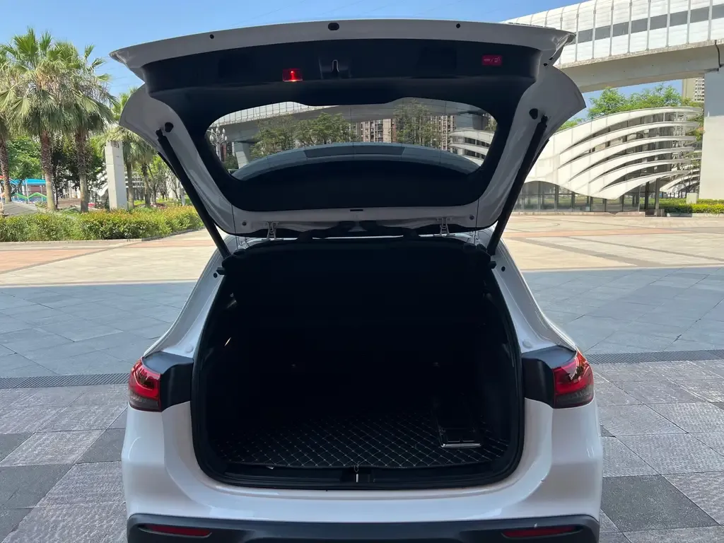 Mercedes-Benz EQA 2024 из CN, фото 8