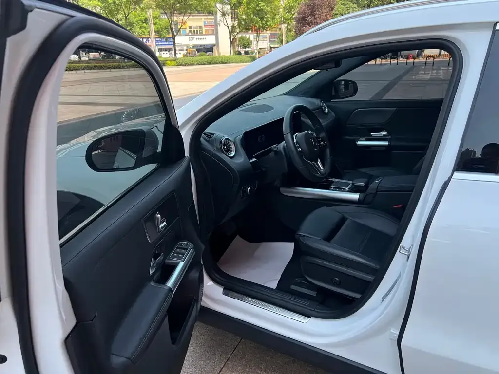 Mercedes-Benz EQA 2024 из CN, фото 9