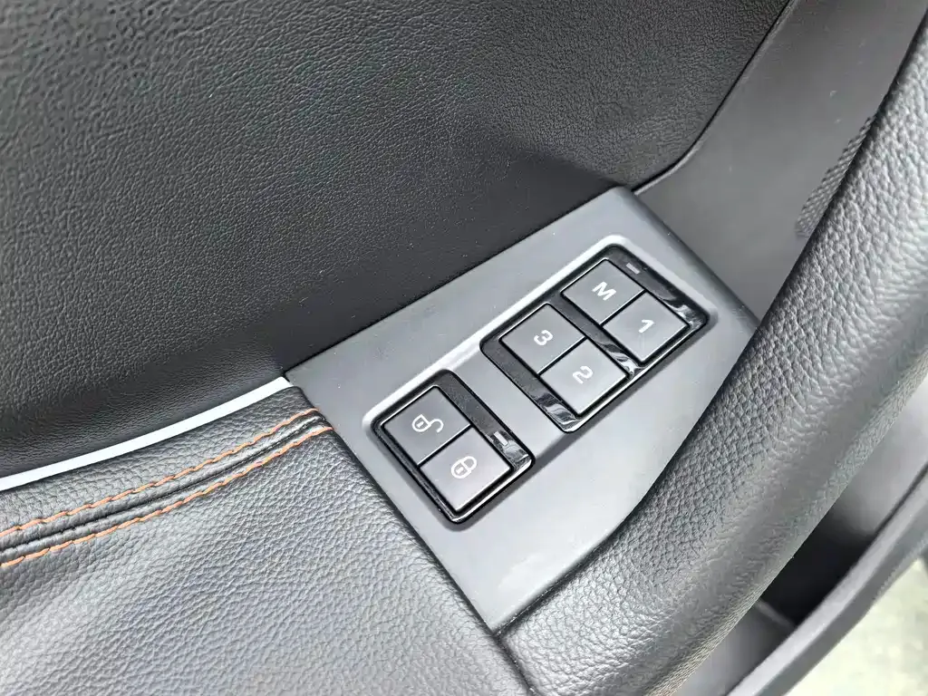 Jaguar F-PACE 2021 из CN, фото 6