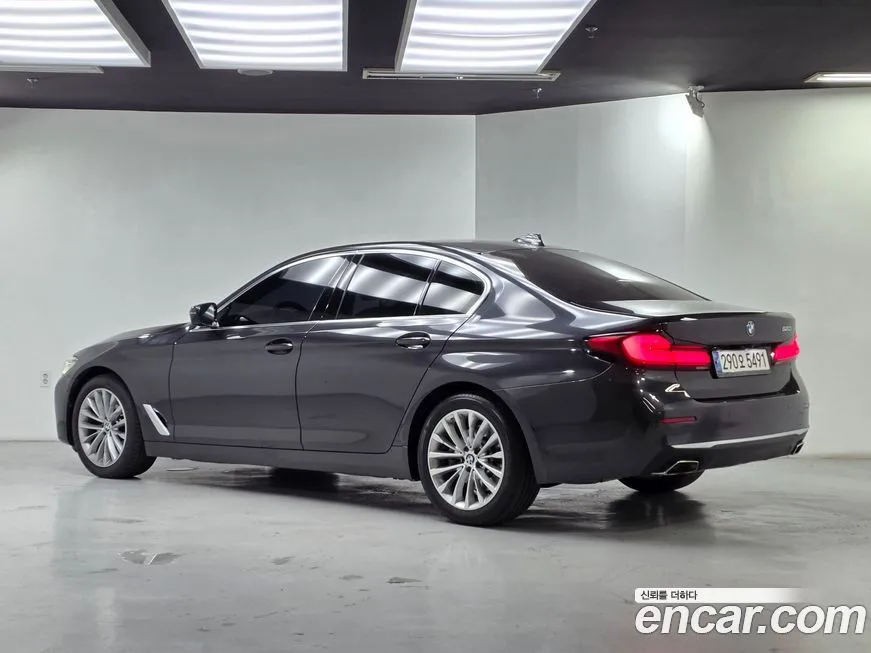 BMW 5-Series 2021 из KR, фото 2