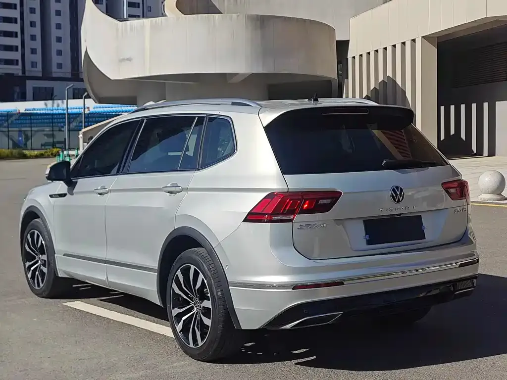 Volkswagen Tiguan L 2021 из CN, фото 4