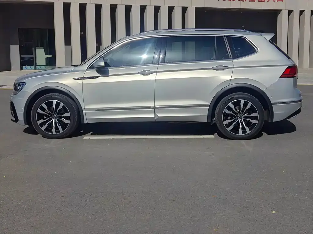 Volkswagen Tiguan L 2021 из CN, фото 7