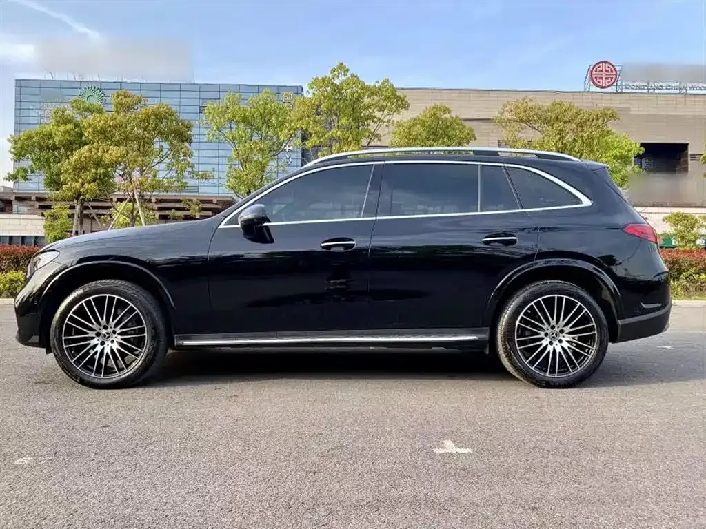 Mercedes-Benz GLC 2024 из CN, фото 3