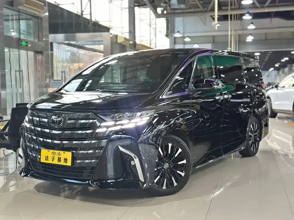 Toyota Alphard 2024 из CN, фото 1