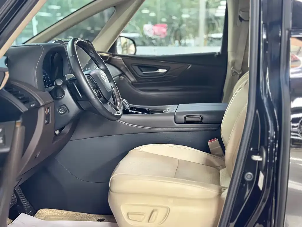 Toyota Alphard 2024 из CN, фото 9