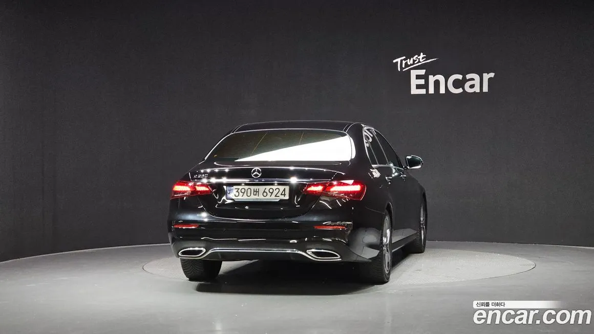 Mercedes-Benz E-Class 2023 из KR, фото 4