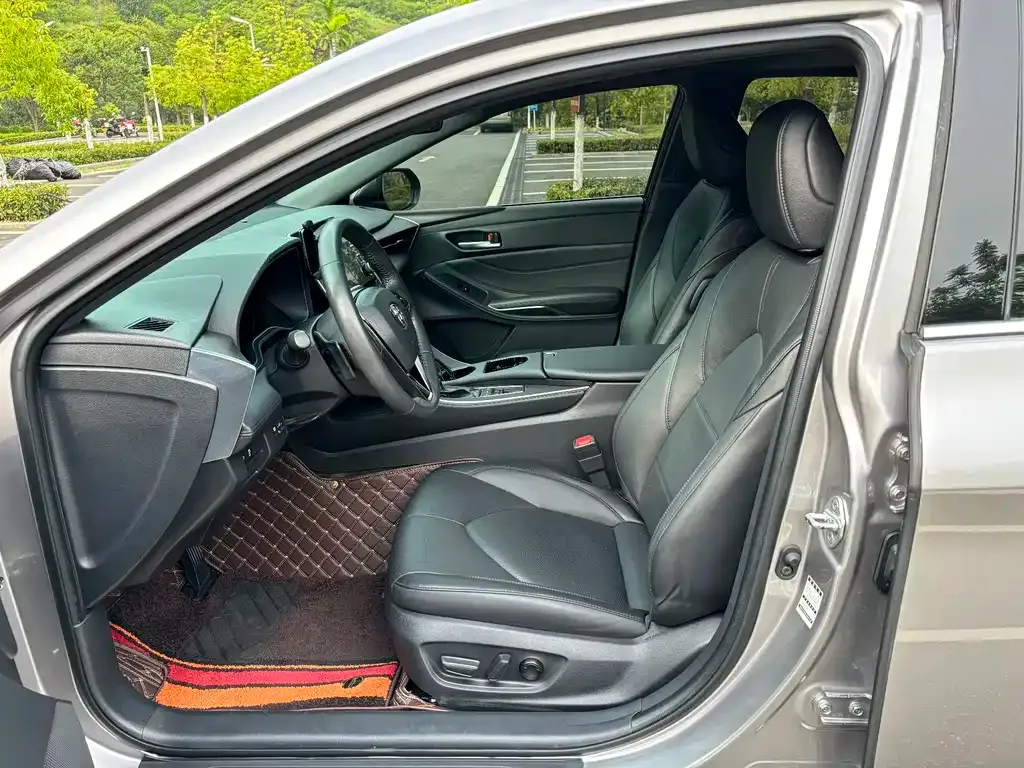 Toyota Avalon 2021 из CN, фото 8
