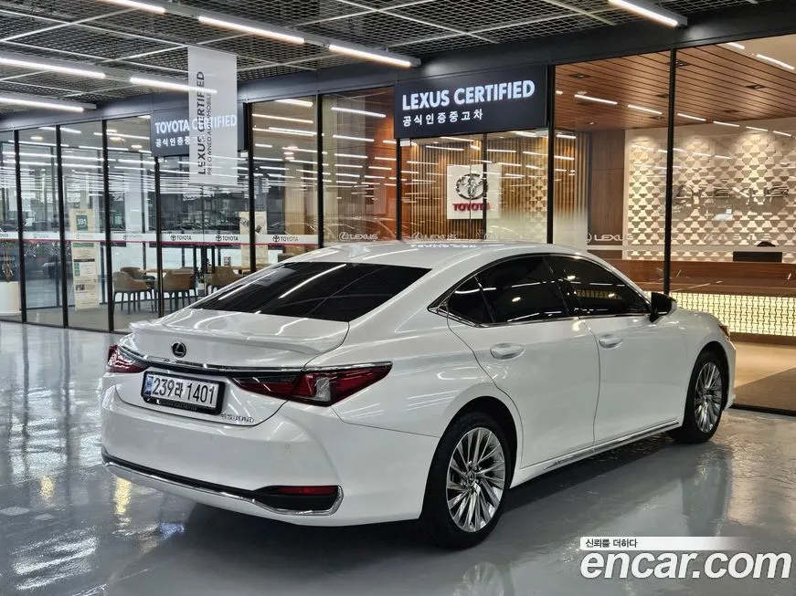 Lexus ES 2025 из KR, фото 2