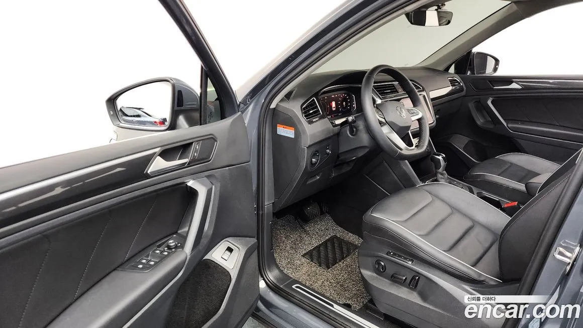 Volkswagen Tiguan 2023 из KR, фото 10