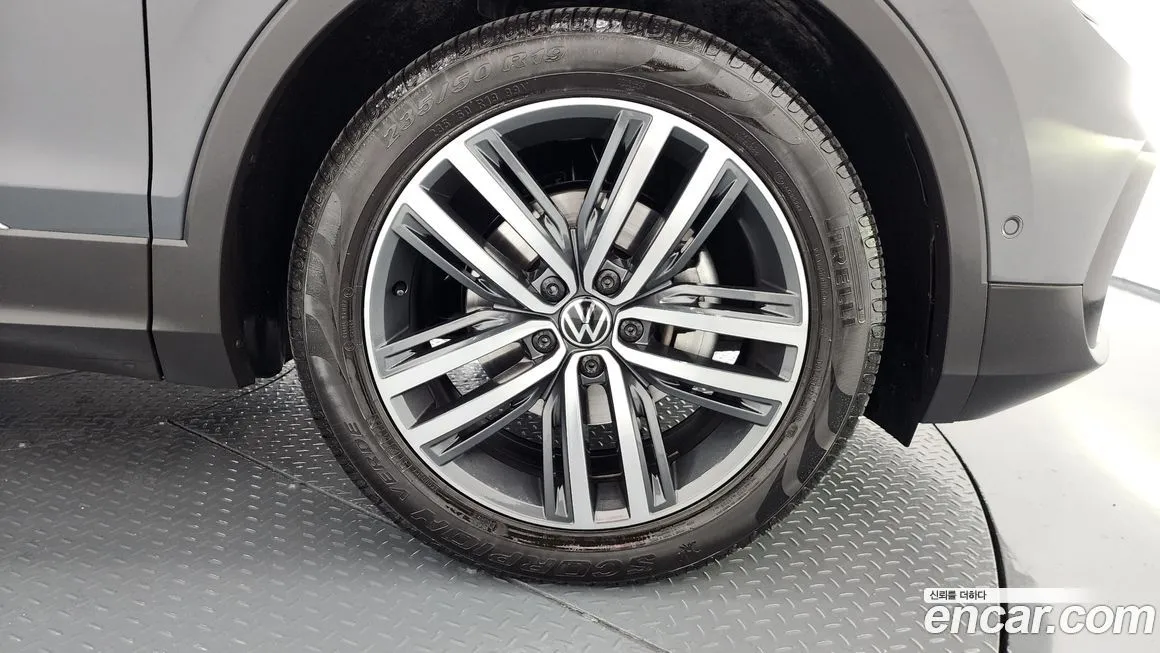 Volkswagen Tiguan 2023 из KR, фото 5