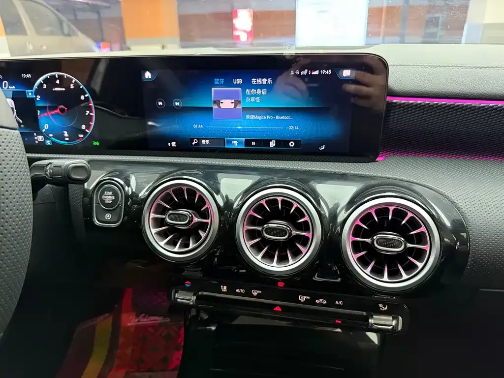 Mercedes-Benz A-Class 2022 из CN, фото 10
