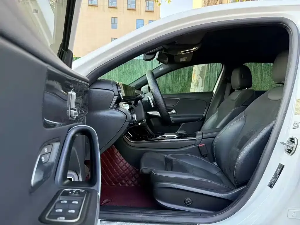 Mercedes-Benz A-Class 2021 из CN, фото 4