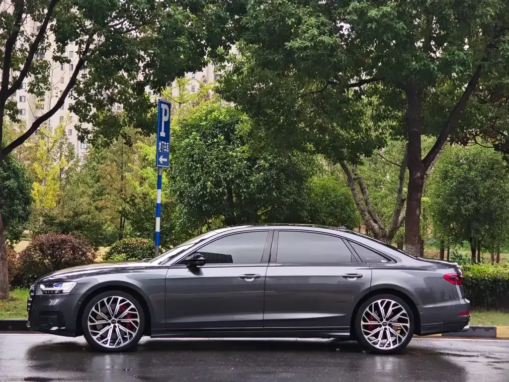 Audi S8 2021 из CN, фото 3