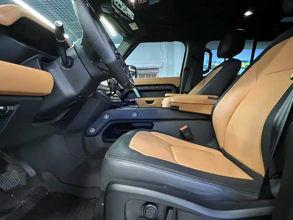 Land Rover Defender 2024 из CN, фото 6