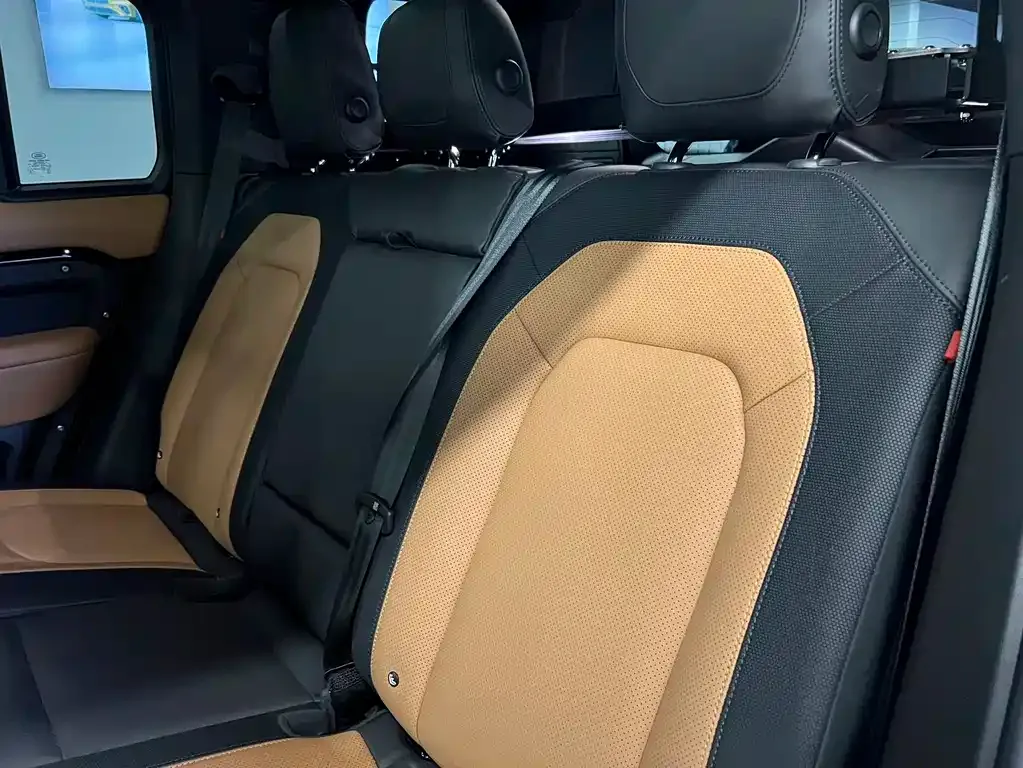 Land Rover Defender 2024 из CN, фото 9