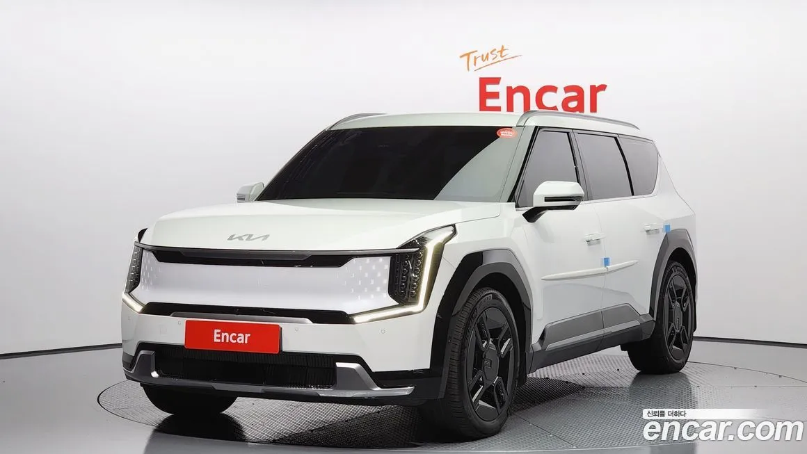 Kia EV9 2024 из KR, фото 1