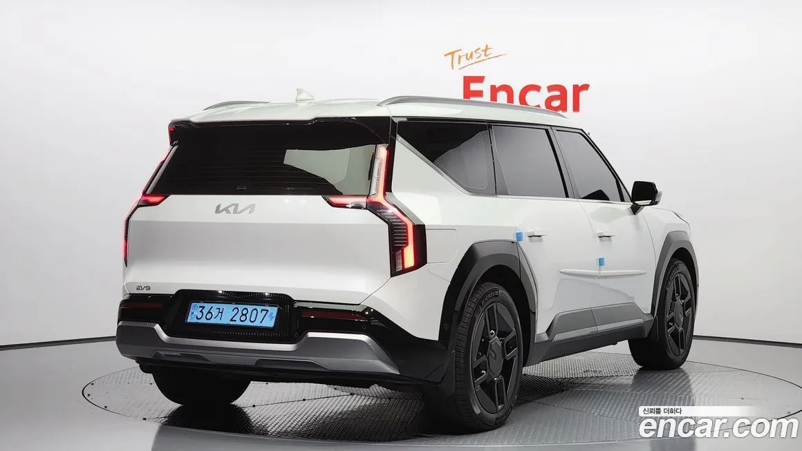 Kia EV9 2024 из KR, фото 2