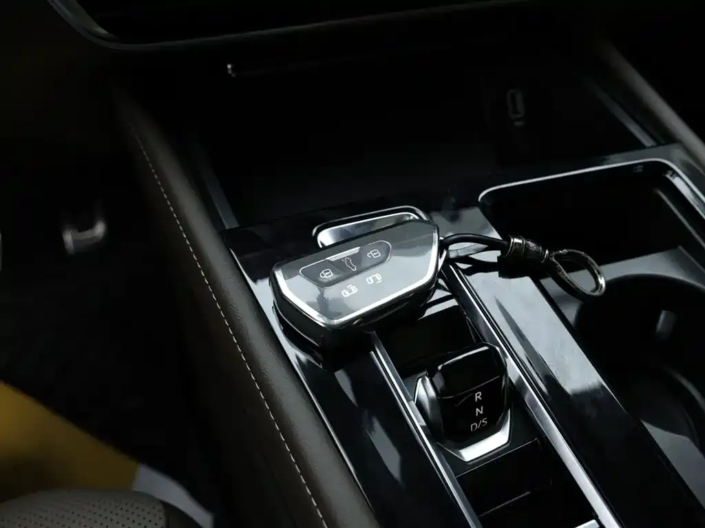 Volkswagen Viloran 2023 из CN, фото 10