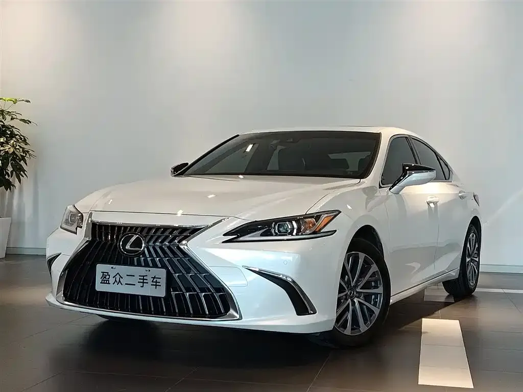 Lexus ES 2024 из CN, фото 1