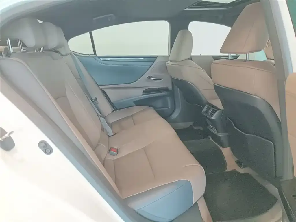 Lexus ES 2024 из CN, фото 7