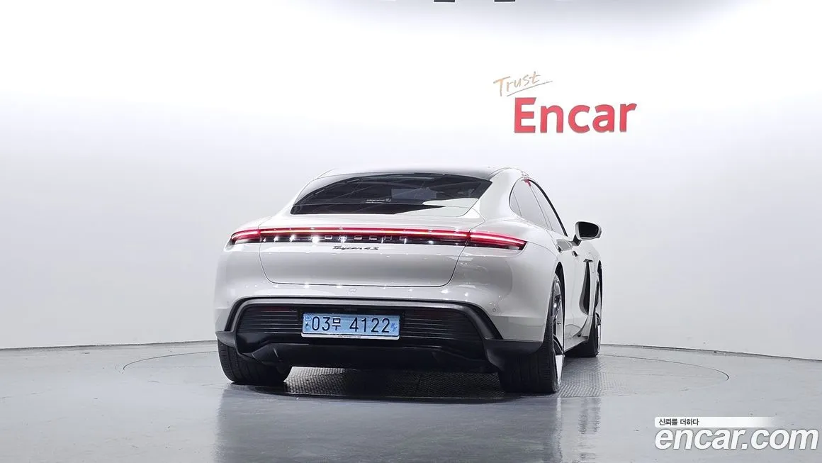 Porsche Taycan 2022 из KR, фото 4