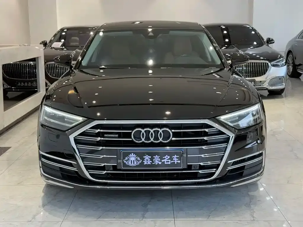 Audi A8 2022 из CN, фото 2