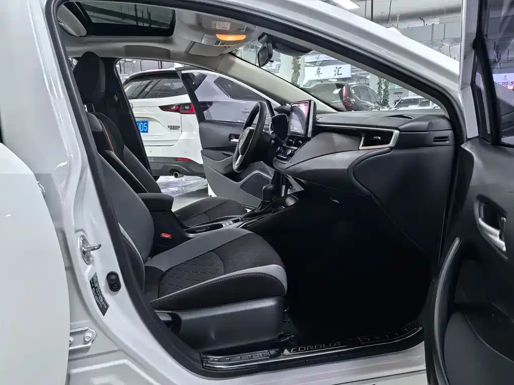 Toyota Corolla 2022 из CN, фото 10