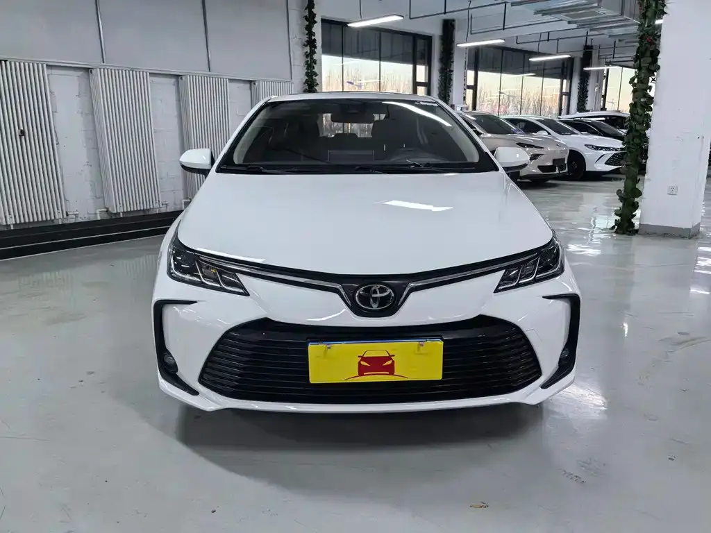 Toyota Corolla 2022 из CN, фото 2