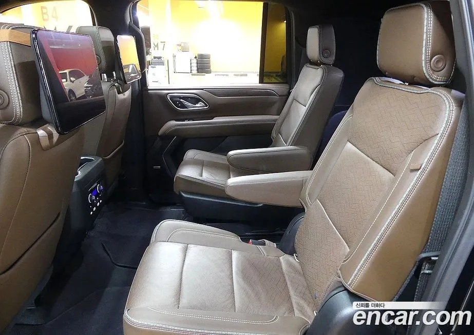 Chevrolet Surburban 2021 из KR, фото 10