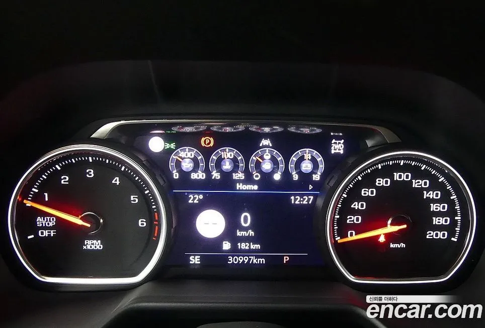 Chevrolet Surburban 2021 из KR, фото 8
