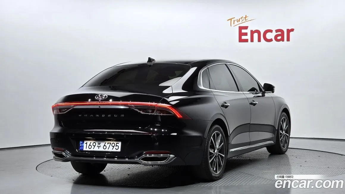 Hyundai Grandeur 2022 из KR, фото 2