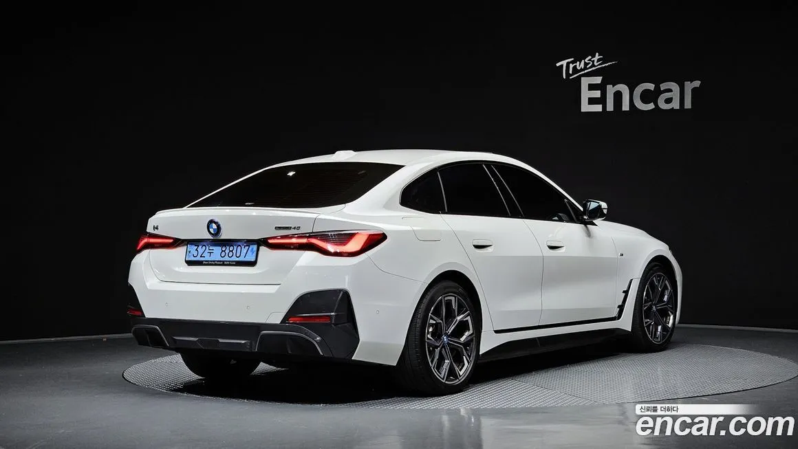 BMW i4 2022 из KR, фото 2
